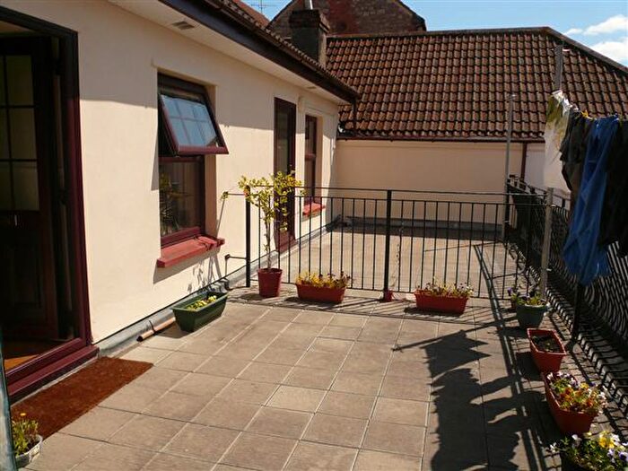 1 Bedroom Apartment To Rent In Pembroke Road, Shirehampton, BS11