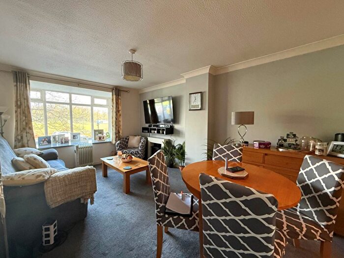 1 Bedroom Flat For Sale In Erith Road, Belvedere, DA17