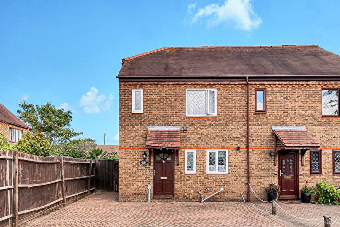 3 Bedroom Semi-Detached House For Sale In Napier Walk, Ashford, TW15