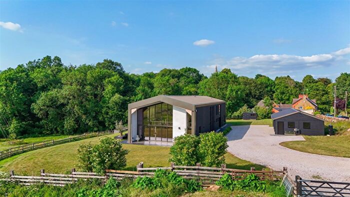 5 Bedroom Barn Conversion For Sale In Frog Hall, Brixworth, Northampton, NN6