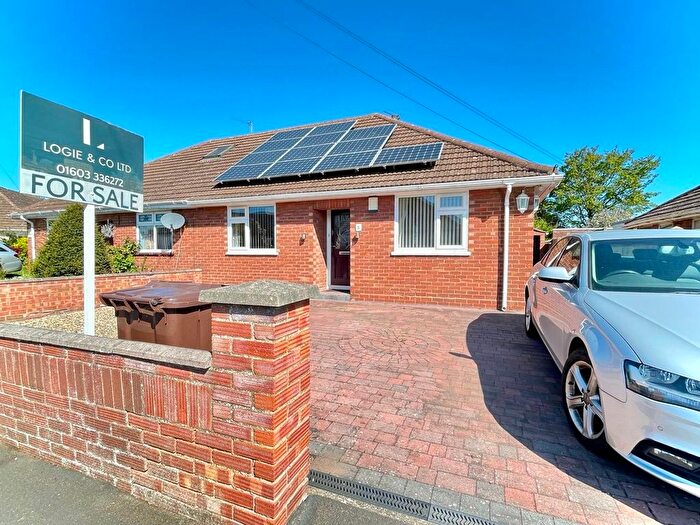 3 Bedroom Bungalow For Sale In Bracey Avenue, Norwich, NR6