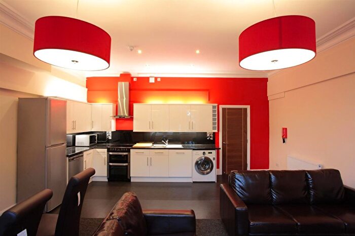 6 Bedroom Flat To Rent In Whiteladies Road, Bristol, BS8