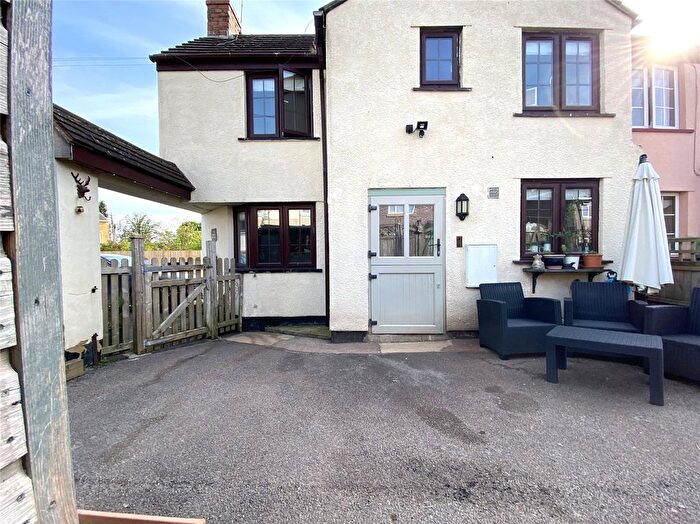 2 Bedroom Cottage For Sale In Wotton Road, Charfield, Wotton-Under-Edge, Gloucestershire, GL12