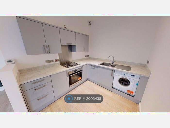 2 Bedroom Flat To Rent In Adamson Court, Horsehay, Telford, TF4