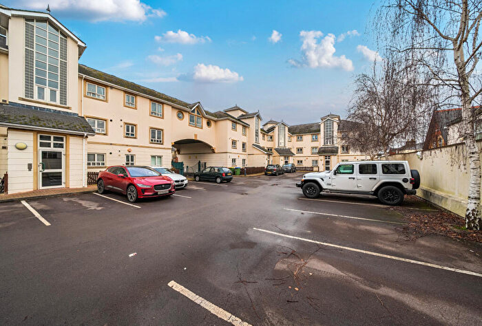 2 Bedroom Apartment For Sale In Sherborne Street, Cheltenham, Gloucestershire, GL52