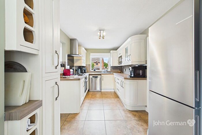 4 Bedroom Detached House For Sale In Swallow Close, Uttoxeter, ST14