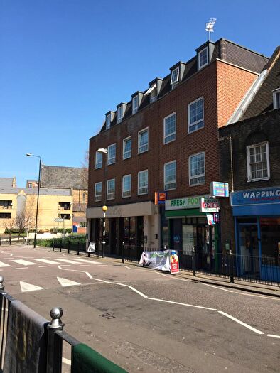 2 Bedroom Flat To Rent In Wapping Lane, Wapping, E1W