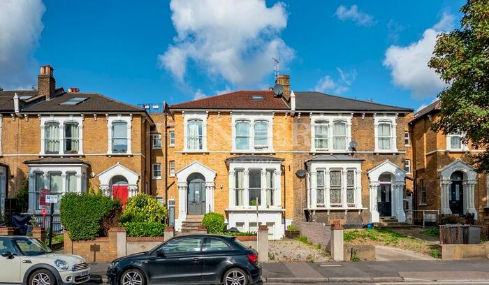 2 Bedroom Flat To Rent In Evering Road, London, E5