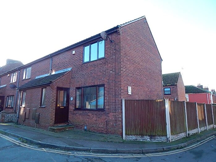 2 Bedroom End Of Terrace House For Sale In Oliver Mews, Great Yarmouth, Norfolk, NR30