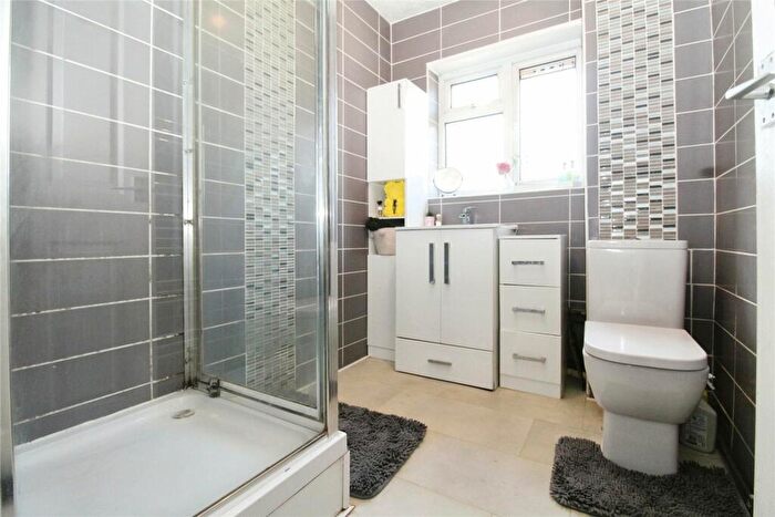 2 Bedroom Flat For Sale In Green Park Road, Southampton, Hampshire, SO16