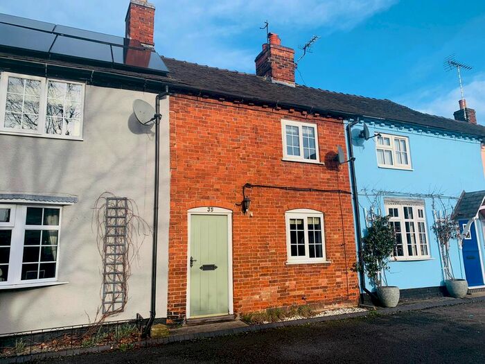 2 Bedroom Property To Rent In High Street, Doveridge, Ashbourne DE6