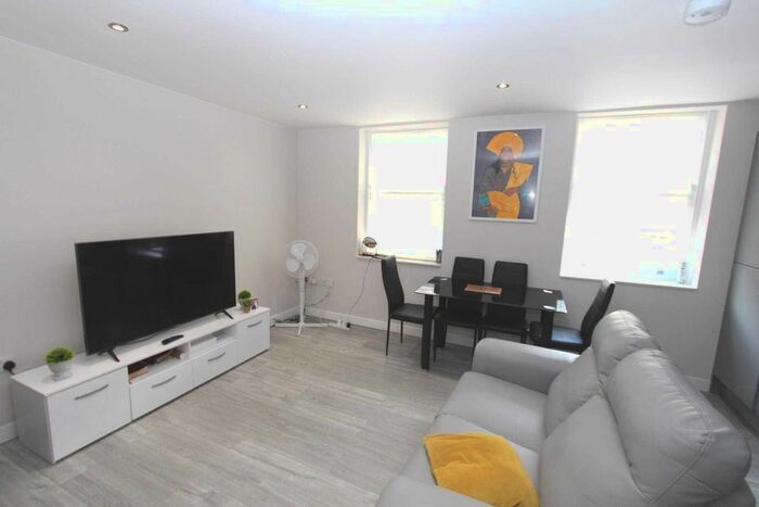 1 Bedroom Flat To Rent In The Oaks, Stone Street, Gravesend, DA11