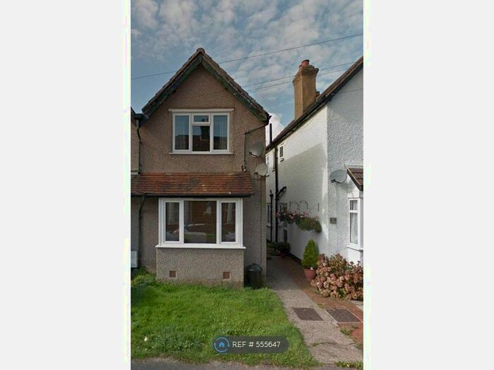 1 Bedroom Flat To Rent In Spencer Road, Caterham, CR3