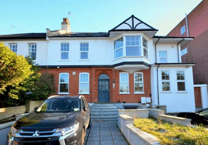 5 Bedroom Terraced House To Rent In Holden Road, London, N12