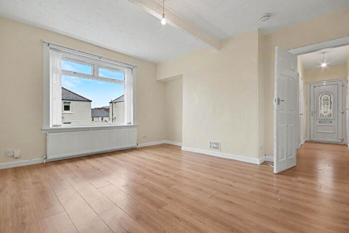 2 Bedroom Flat For Sale In Bannockburn Street, Inverclyde, Greenock, PA16