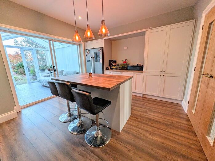 3 Bedroom Semi-Detached House For Sale In Greenlands Road, Redcar, TS10