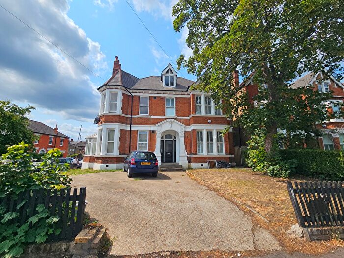 2 Bedroom Flat To Rent In Manor Park, Hither Green, SE13