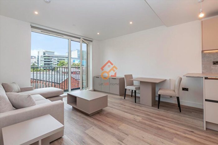 2 Bedroom Flat To Rent In The Barker, Shadwell Street, Birmingham, B4