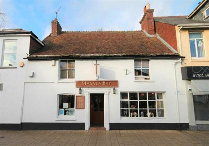 3 Bedroom Terraced House For Sale In Bridge Street, Christchurch, BH23