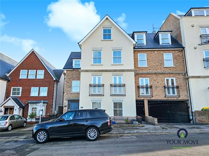 2 Bedroom Flat For Sale In Vere Road, Broadstairs, CT10