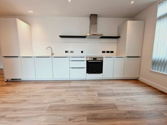 2 Bedroom Flat To Rent In Merrion Avenue, HA7