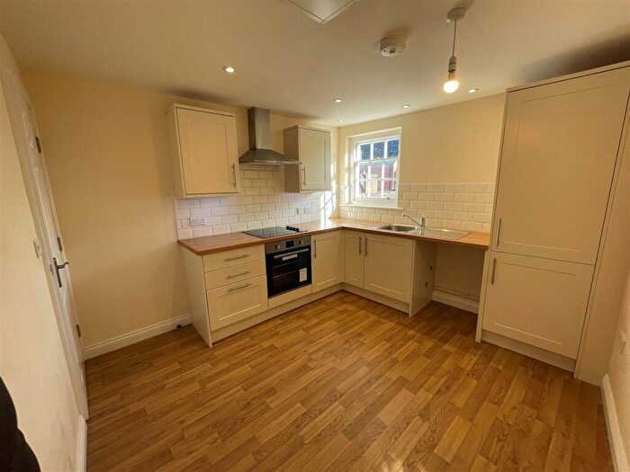 2 Bedroom Flat To Rent In Mercer Row, Louth, LN11