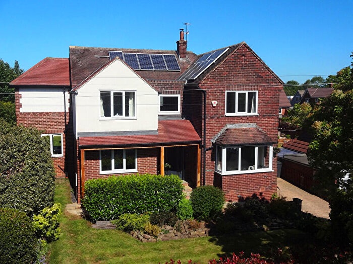 4 Bedroom Detached House For Sale In Woodhouse Lane, Brighouse, HD6