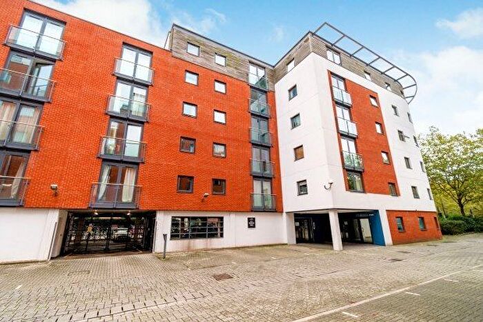 2 Bedroom Flat To Rent In Channel Way, Southampton, SO14