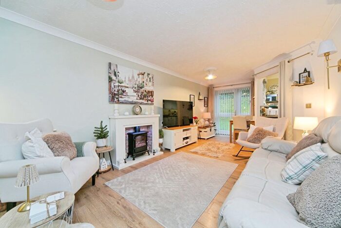 1 Bedroom Flat For Sale In Coed Pella Road, Colwyn Bay, Conwy, LL29