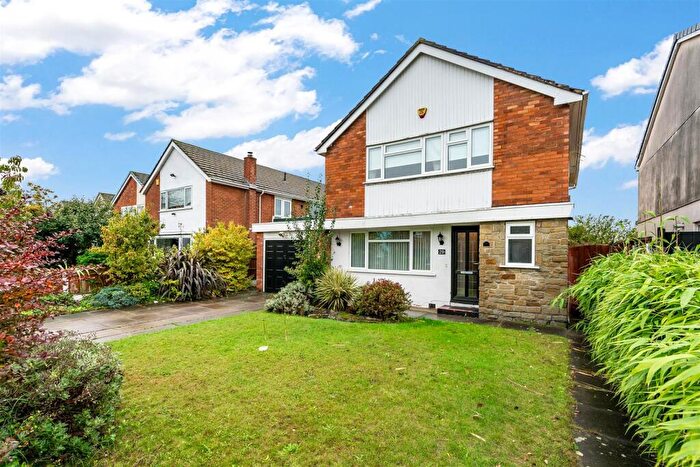 4 Bedroom Detached House For Sale In Holmwood Drive, Formby, Liverpool, L37