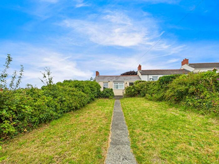 2 Bedroom Semi-Detached Bungalow For Sale In Neyland Terrace, Neyland, SA73