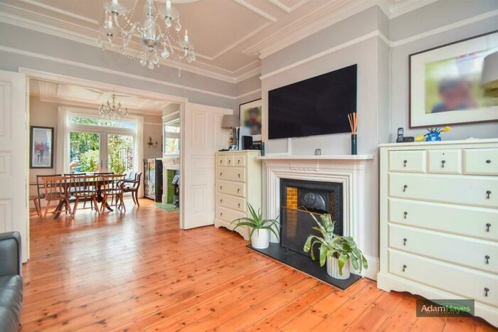 4 Bedroom Terraced House To Rent In Bow Lane, North Finchley, N12