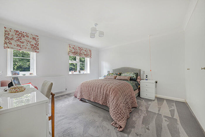 2 Bedroom Terraced Bungalow For Sale In Friars Mews, Eltham, SE9