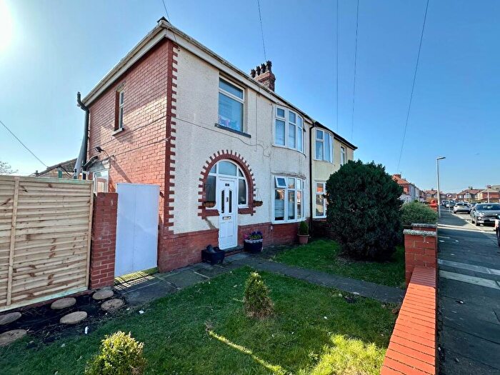 3 Bedroom Semi-Detached House For Sale In Rosemary Avenue, Blackpool, FY4