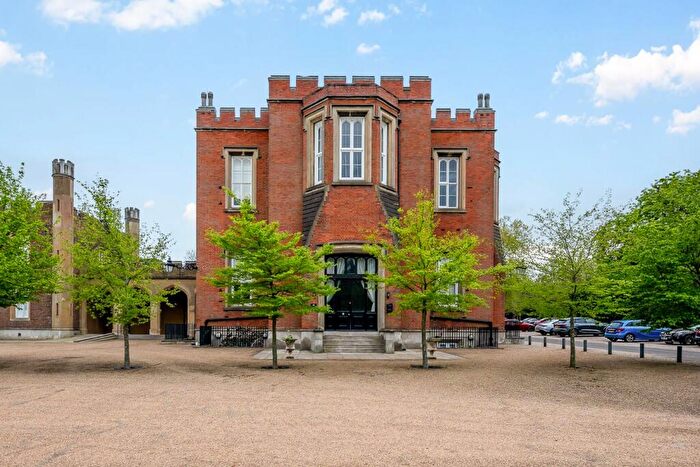 2 Bedroom Triplex For Sale In West Officers Apartments, Ground Parade Path, SE18
