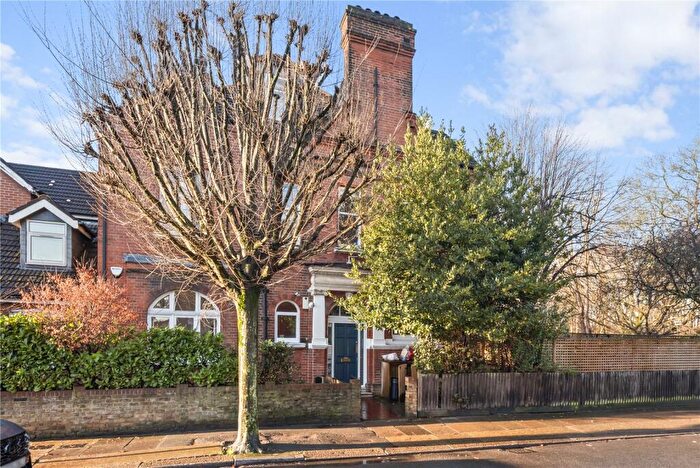 1 Bedroom Apartment For Sale In Nightingale Lane, London, SW12