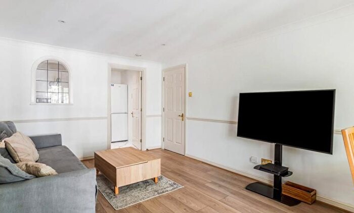 1 Bedroom Flat To Rent In Taunton Place, Marylebone, London, NW1