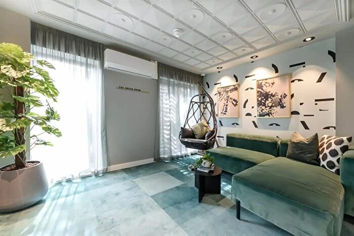 Studio To Rent In Stanley Place, Edinburgh, EH7