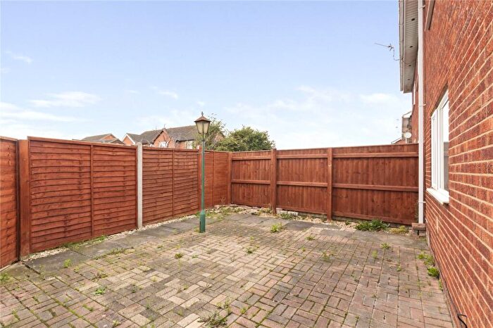 2 Bedroom Apartment To Rent In Ferndown Drive, Immingham, North East Lincs, DN40