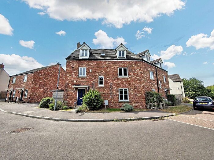 4 Bedroom Semi-Detached House To Rent In Barn Way, West Ashton, BA14