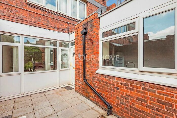 5 Bedroom Flat To Rent In Carlton Grove, London, SE15