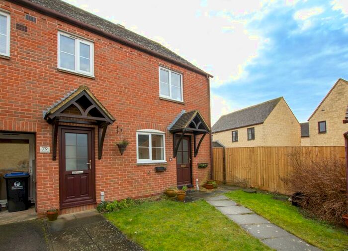 2 Bedroom End Of Terrace House To Rent In Snowshill Drive, Witney, Oxfordshire, OX28