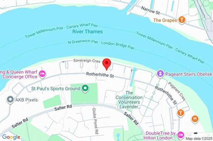 2 Bedroom Apartment To Rent In Sophia Square, London, SE16