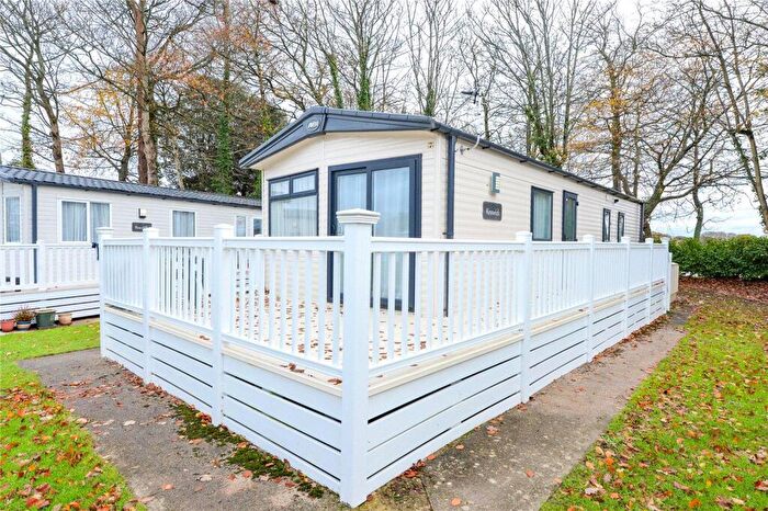 2 Bedroom Park Home For Sale In Rowan, Hoburne Bashley Holiday Park, New Milton, BH25