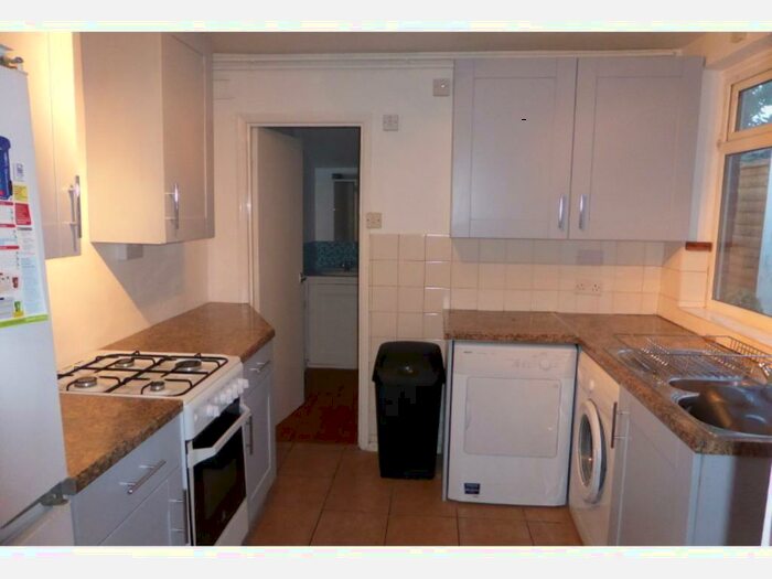 5 Bedroom Terraced House To Rent In Green Street, Cowley, East Oxford, OX4