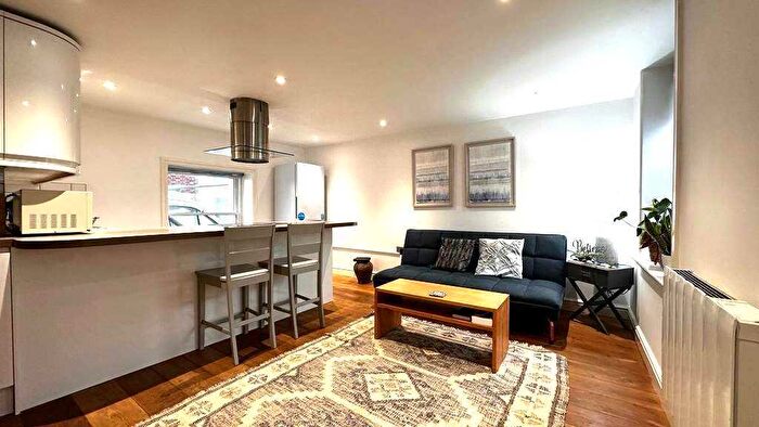 2 Bedroom Apartment To Rent In Stone Street, Brighton, BN1