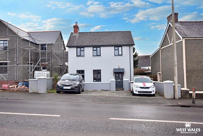 4 Bedroom Detached House For Sale In Vine Road, Johnston, Haverfordwest, SA62