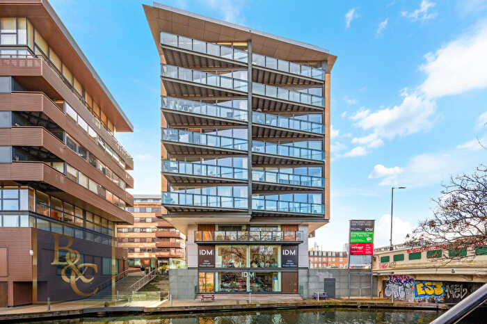 2 Bedroom Apartment To Rent In Gainsborough Studios West, Poole Street, London, N1