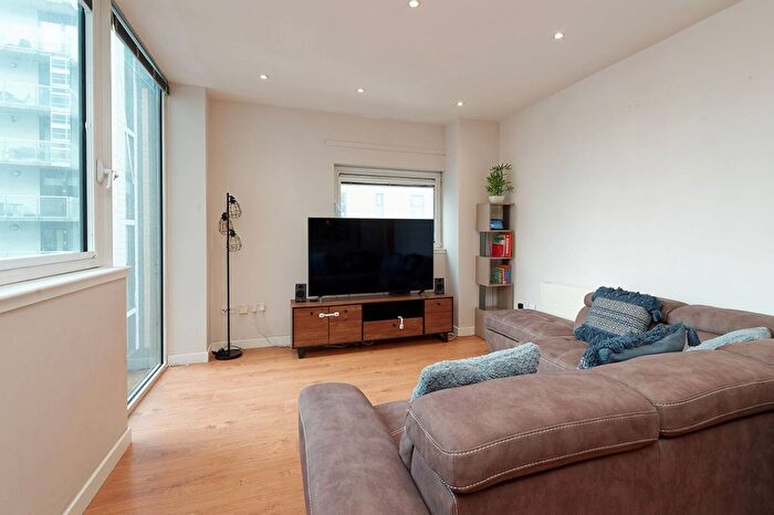 2 Bedroom Flat For Sale In Castlebank Place, Glasgow Harbour, Glasgow, G11