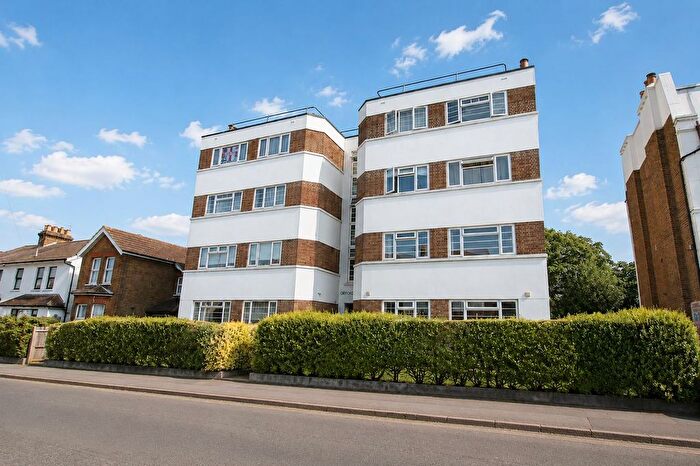 2 Bedroom Flat To Rent In Orford Court, Belmont Road, Wallington, SM6